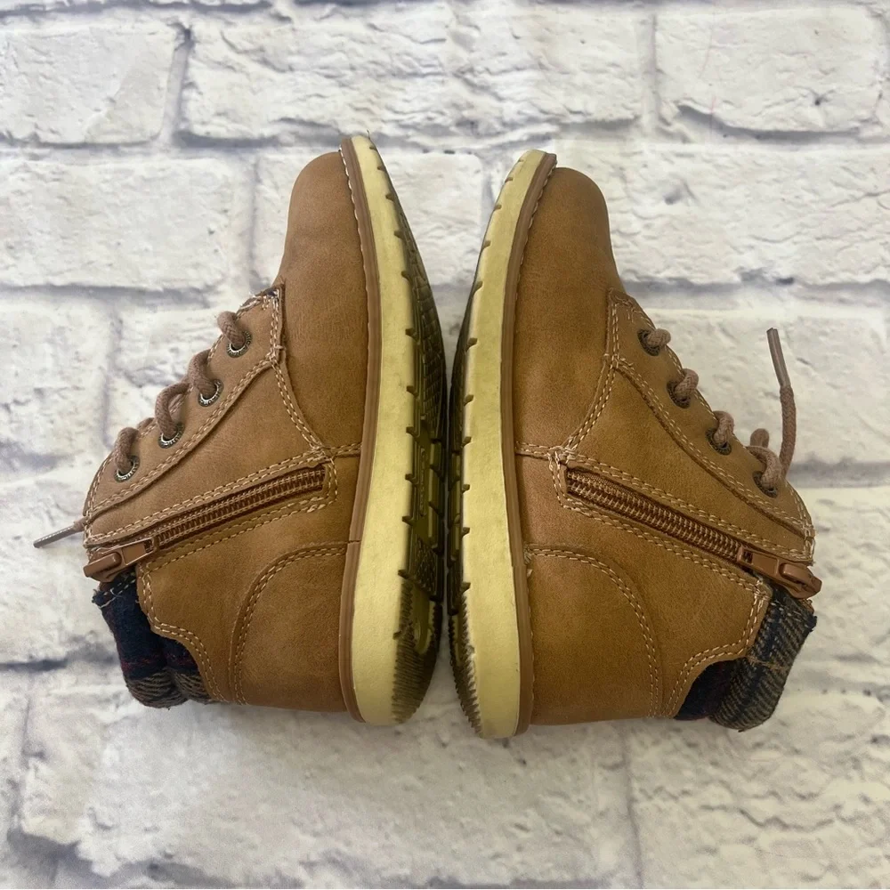 Nautica Brown Ankle Boots Casual Work Style. SIZE‎ 11